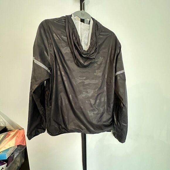 ✨host pick✨ NWOT Zyia Active Perforated Track Jacket, Black Camo, Size L - Picture 6 of 7